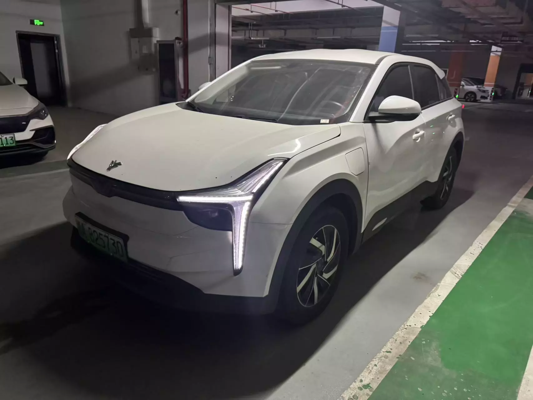 哪吒U 2022款 改款 Pro 400 畅行网约版 三元锂